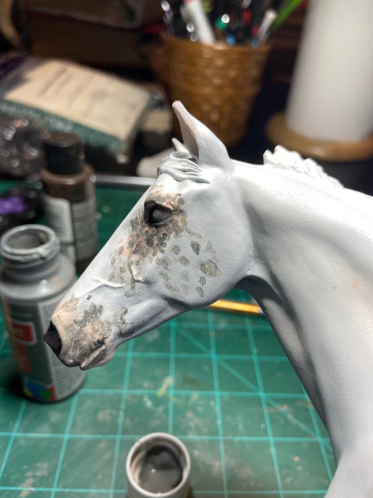 Walter Resin being pastelled to an appaloosa